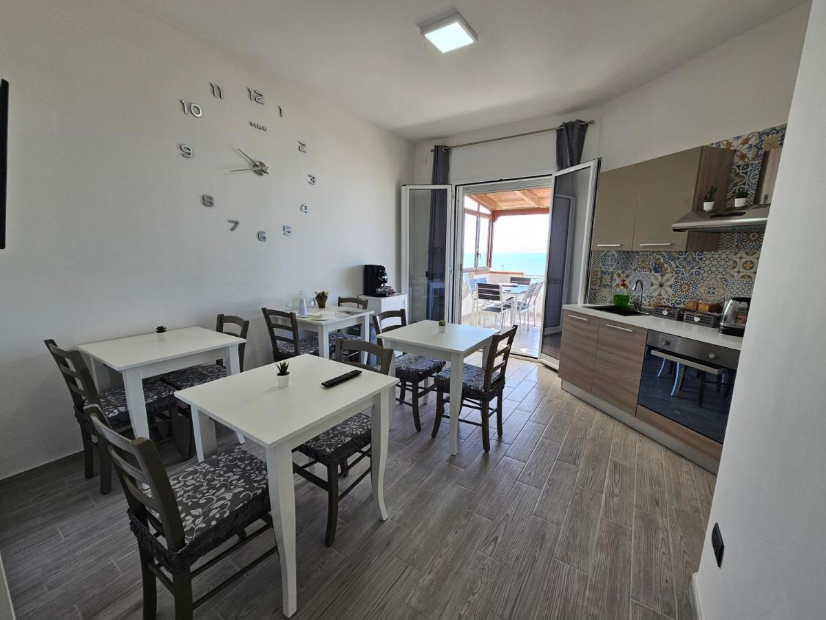 Frontemare Locazione Turistica Hotel Porto Empedocle Luaran gambar