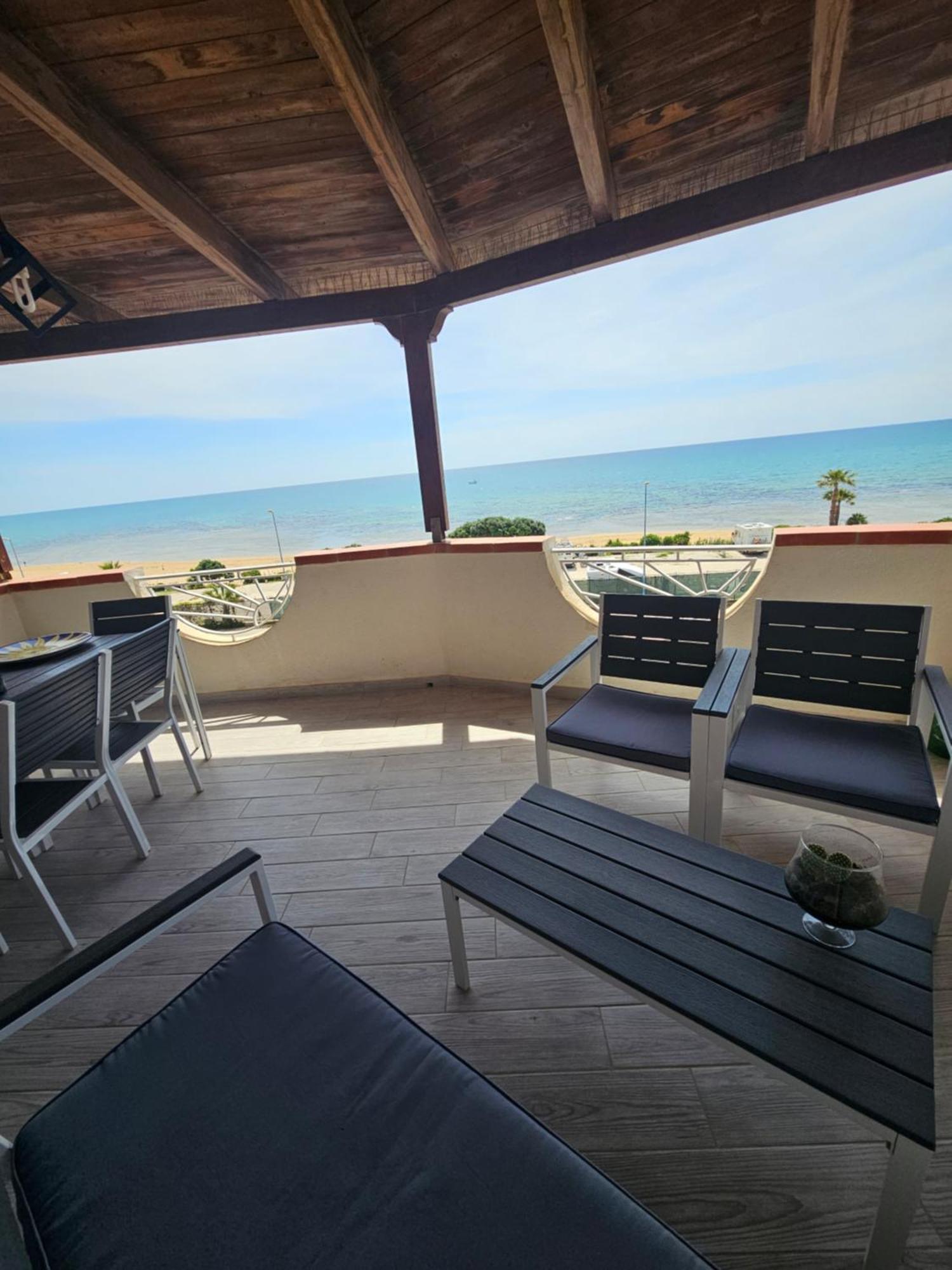 Frontemare Locazione Turistica Hotel Porto Empedocle Luaran gambar