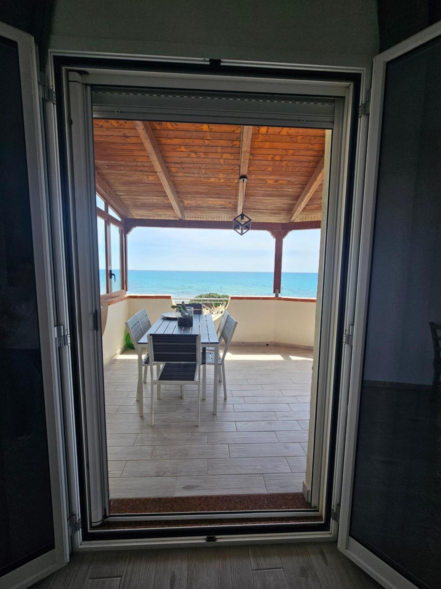 Frontemare Locazione Turistica Hotel Porto Empedocle Luaran gambar